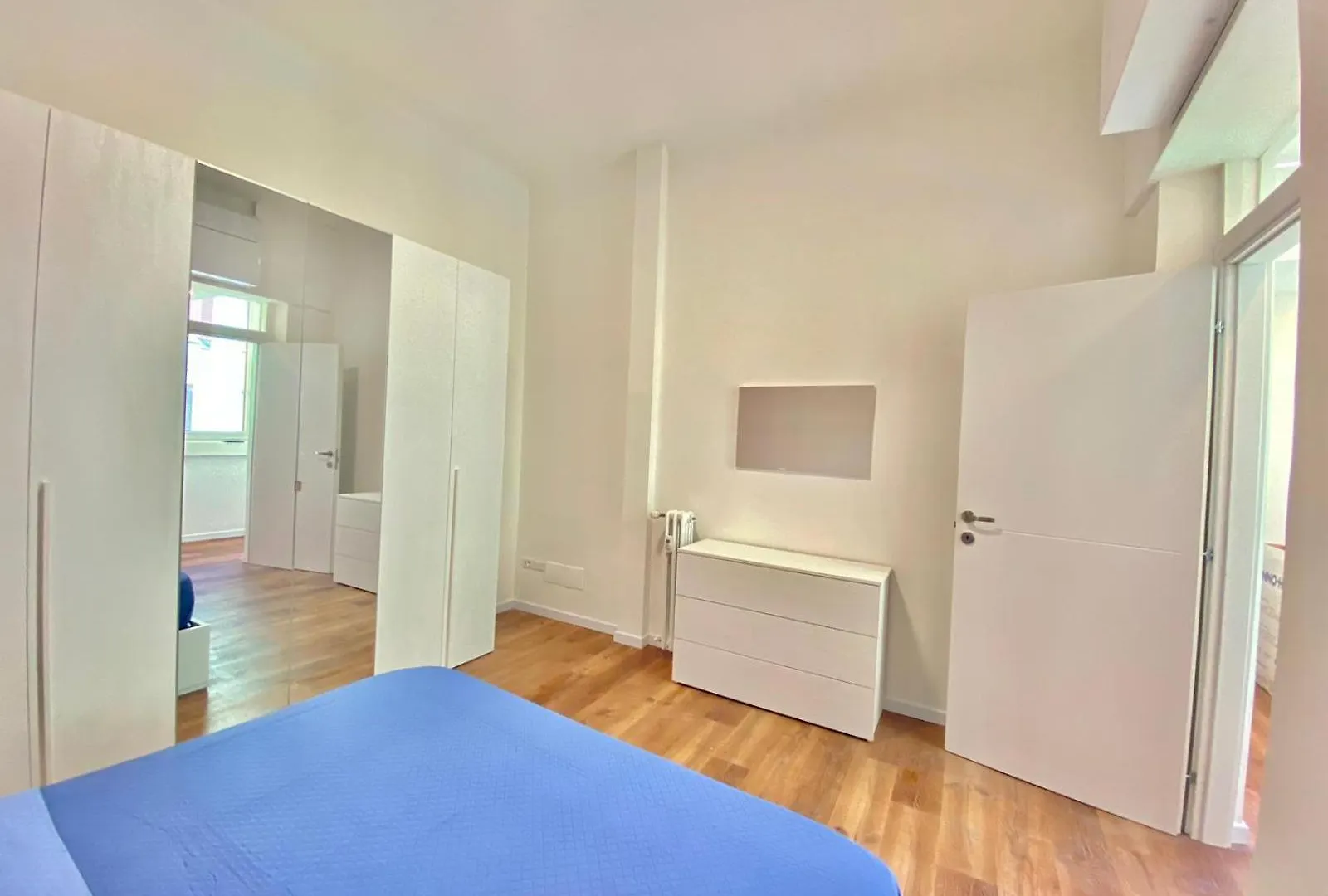 Washington 106, Milano City Apartment